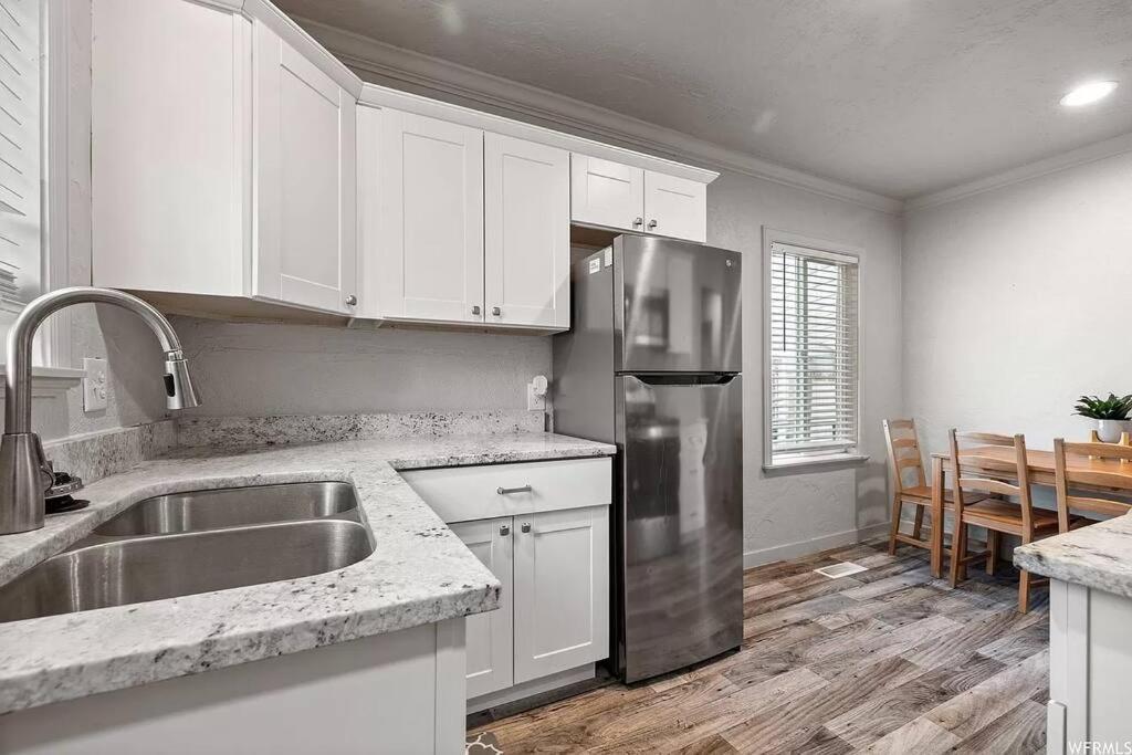 Cute Entire Small House With Large Yard! Pets Welcome! West Valley City Exterior photo
