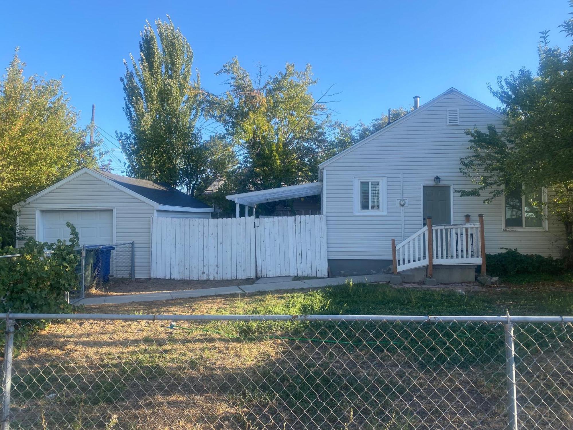 Cute Entire Small House With Large Yard! Pets Welcome! West Valley City Exterior photo