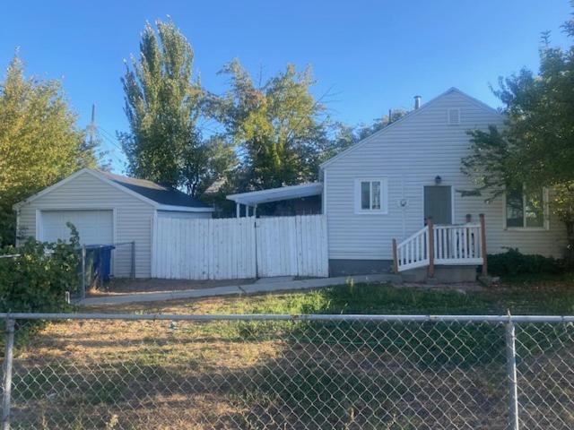 Cute Entire Small House With Large Yard! Pets Welcome! West Valley City Exterior photo